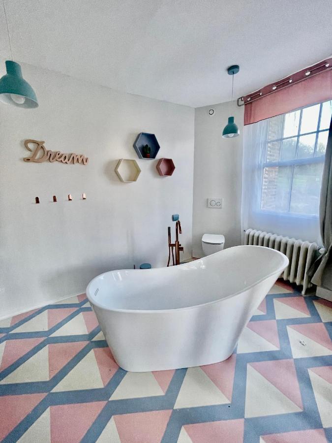 Aux Jolies Sources Bed and Breakfast Saint-Aubin-sur-Scie Exteriör bild